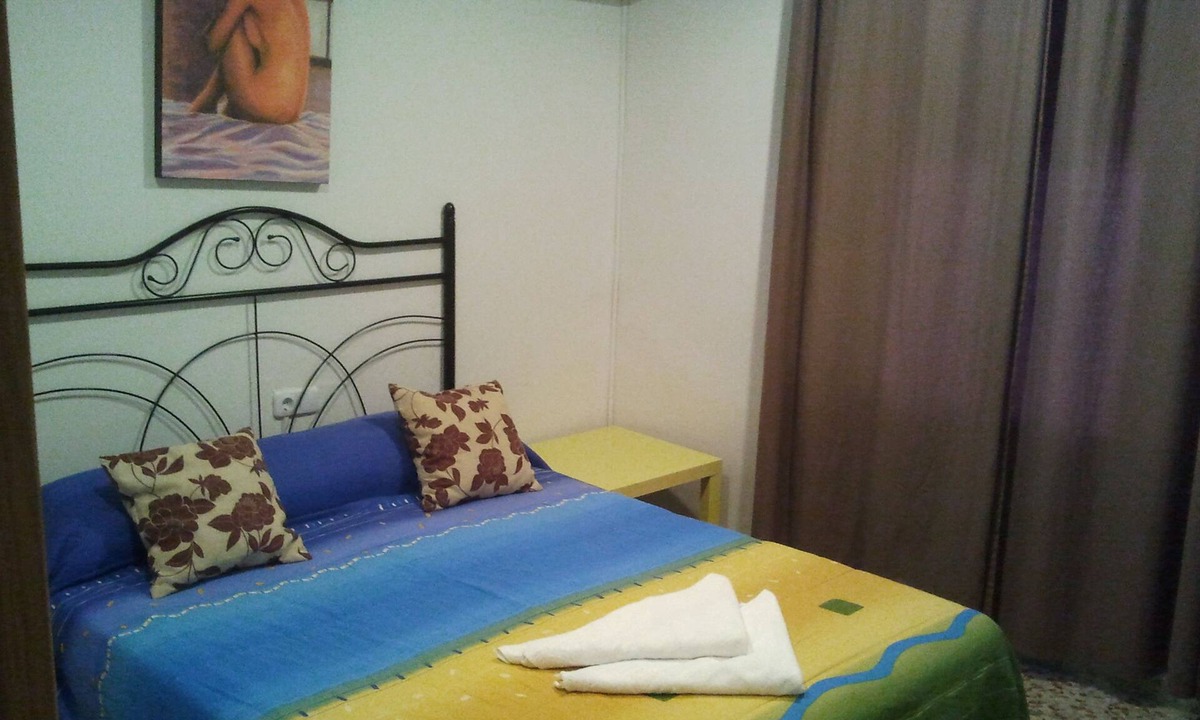 Barajas Hostel | Hostal Emilio