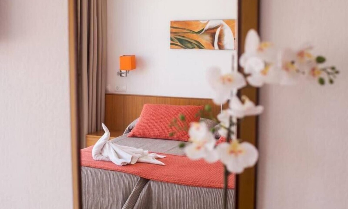 Es Canar Hostel | Hostal Los Pinos