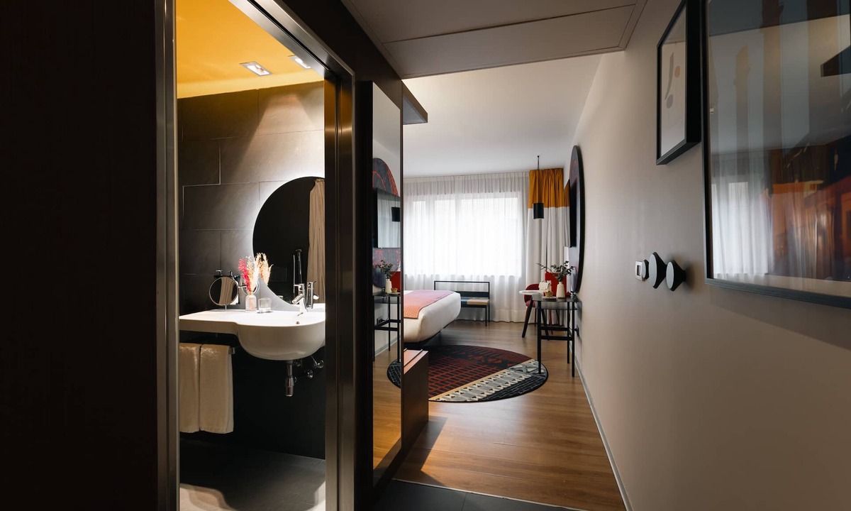 La Font de la Guatlla Hotel | Hotel Indigo Barcelona Plaza Espana by IHG