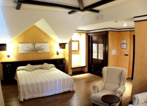 Barrio de la Vega Hotel | Hotel Los Cerezos