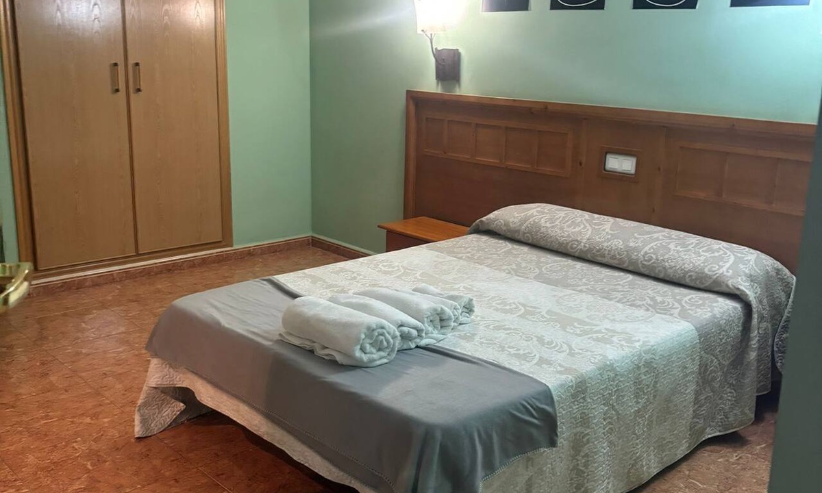 Pedro Munoz Hotel | HOTEL RESTAURANTE LA BARCA