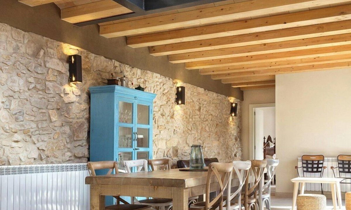Rocafort de Queralt House | House with indoor pool on the Cistercian Route