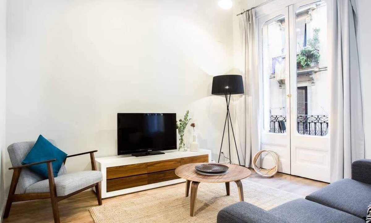 El Raval Apartment | Huge 4bedroom with terrace in Las Ramblas