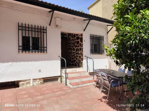 Ossa de Montiel House | La Casa de la Laguna