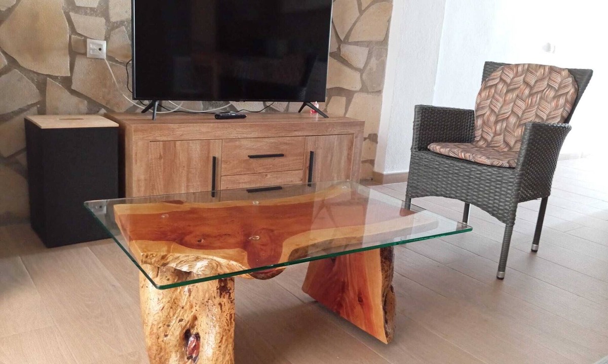 Tejadillos Apartment | La Casita is located in a village in the mountains of Cuenca. Pets are allowed.