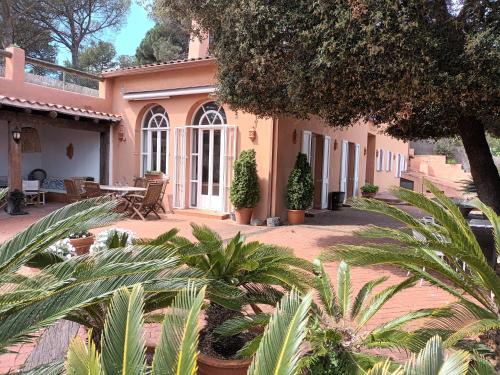 Argentona Apartment | LES ALZINES piscina Privada! B&B No cocina