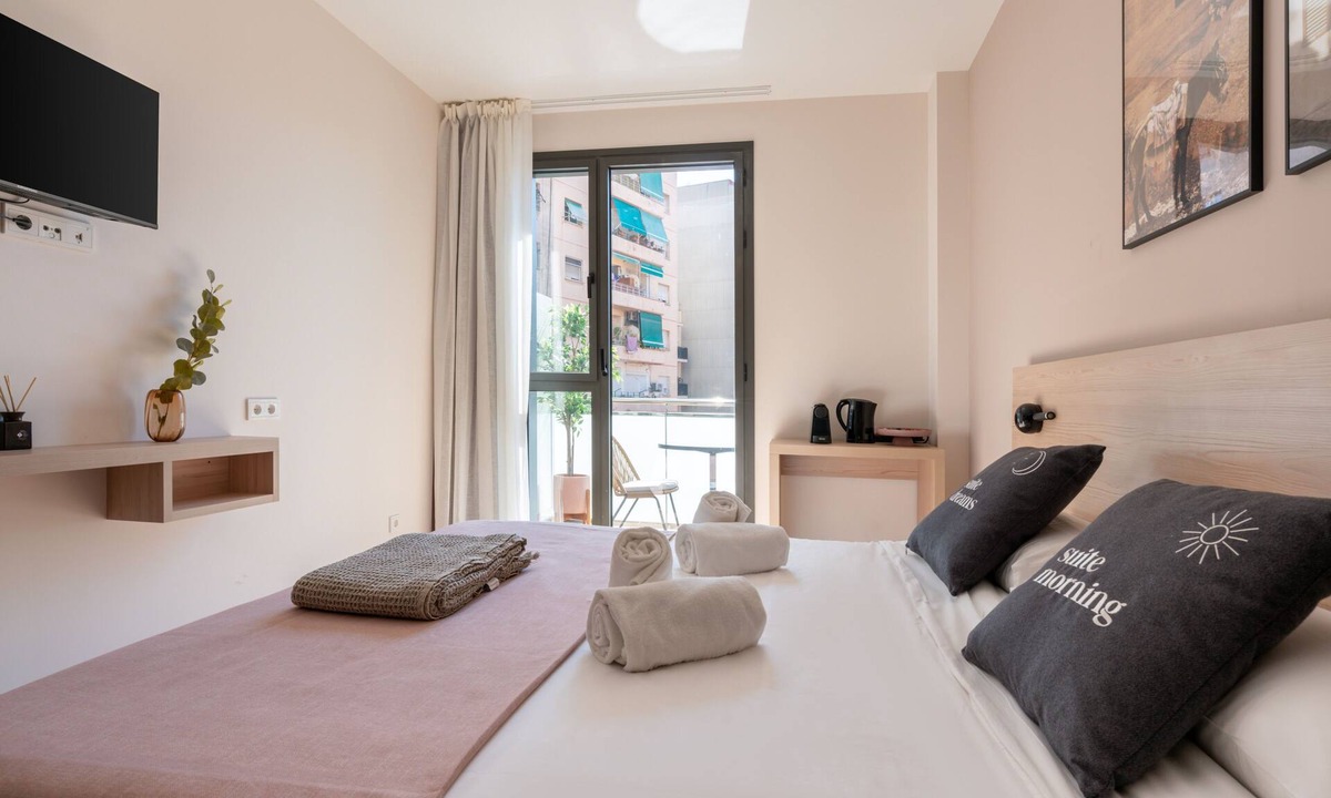 El Camp de l'Arpa del Clot Apartment | Limehome Barcelona Carrer de Besalú 82