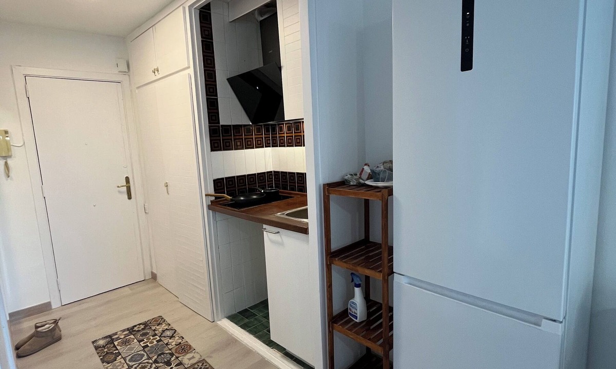 Gava Apartment | Loft with parking, 10min walking distance to beach, 20min Barcelona, 5min to supermarket