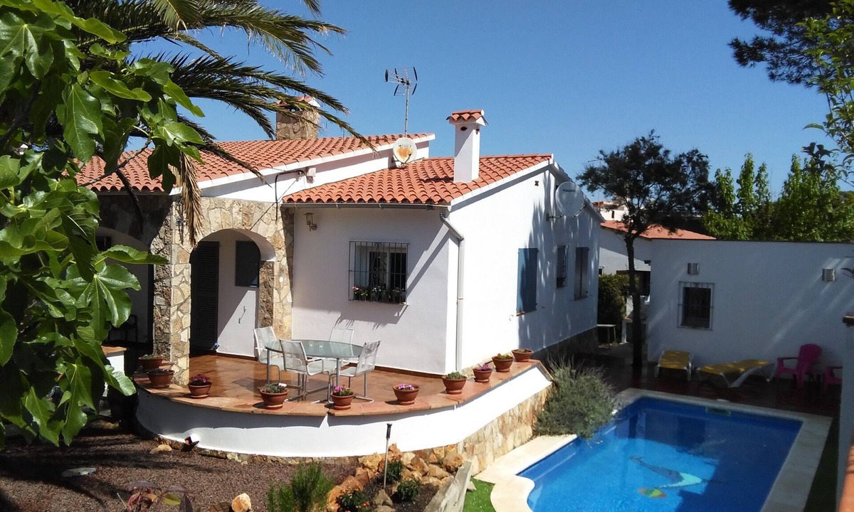 L'Escala House | Lovely House - Pool/Garden/Wi-Fi - Casa Palmera