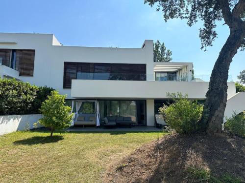 Caldes de Malavella Villa | Luxury Golf Villa in Camiral Resort Area near Girona