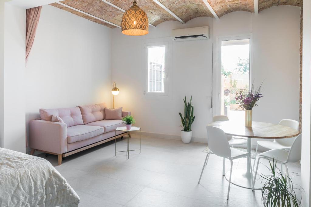 La Sagrada Familia Apartment | Magic Apartment with Private Terrace