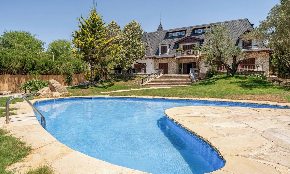 Begues House | Manor House with Pool · Garraf Natural Park · Sleeps 15