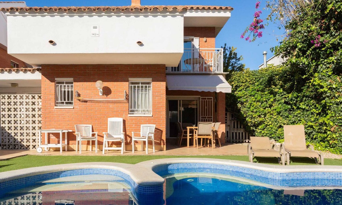 Castelldefels House | Maravillosa Casa con Piscina