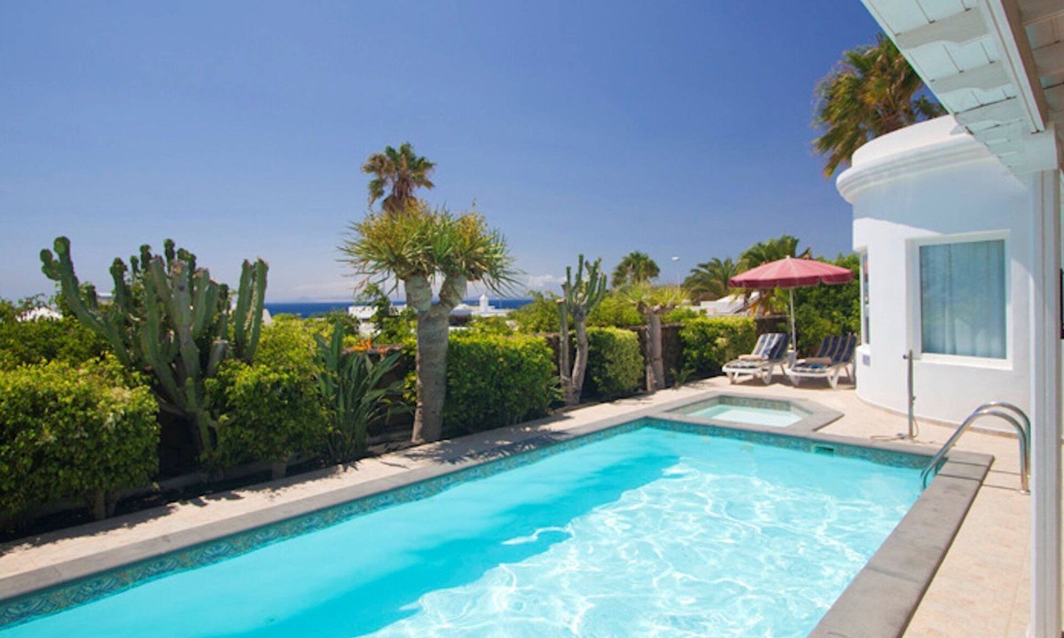 Puerto del Carmen Villa | Modern Los Mojones Villa | 3 Bedrooms | Private Heated Pool | Villa Marcus