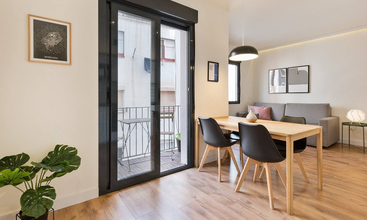 L'Hospitalet de Llobregat Apartment | Olala Urban Chill Flat 5.2 I Balcony