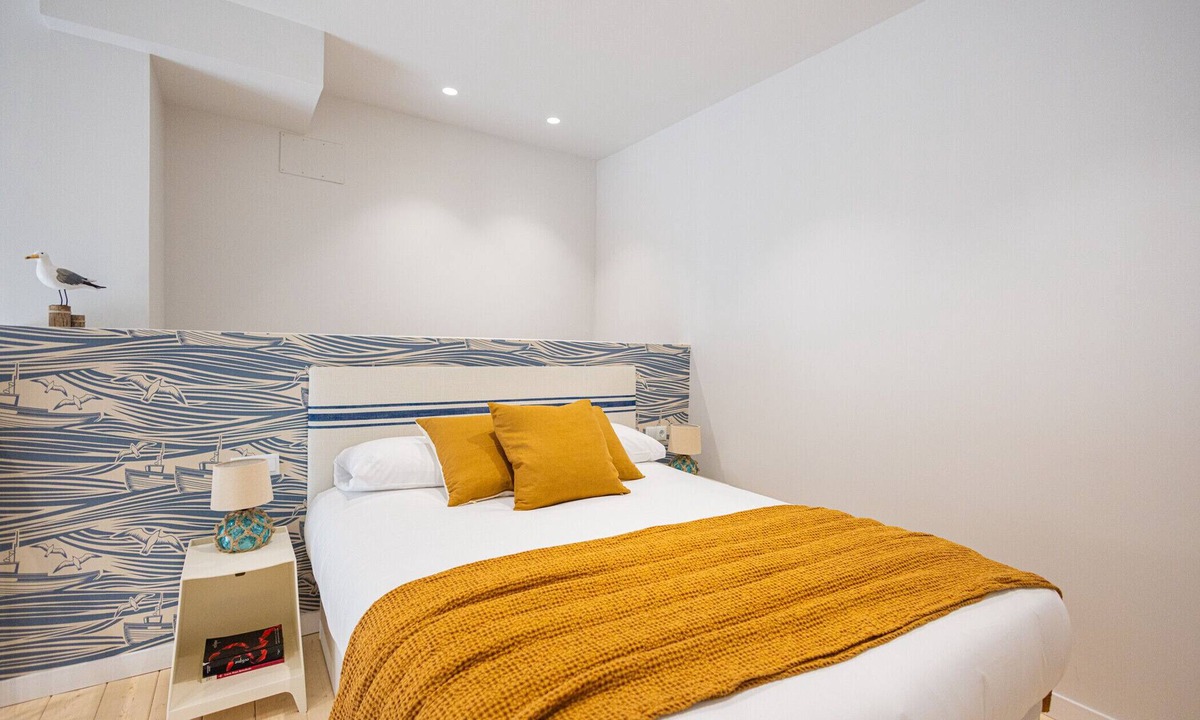 Camins al Grau Apartment | Pirate Duplex VII | 4 Guests | AC WiFi | 15 min Oceanografic
