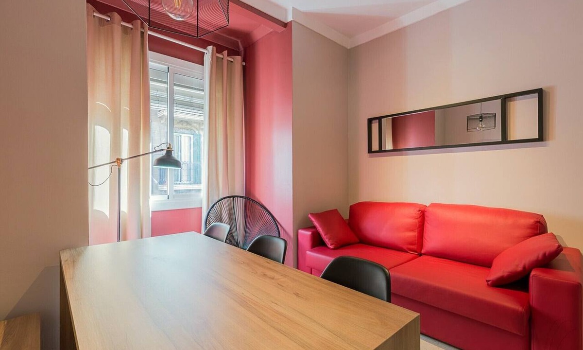 Hostafrancs Apartment | PLAZA ESPAÑA, cozy, comfortable and silent 3 bedrooms apartment for rent in Barcelona center.