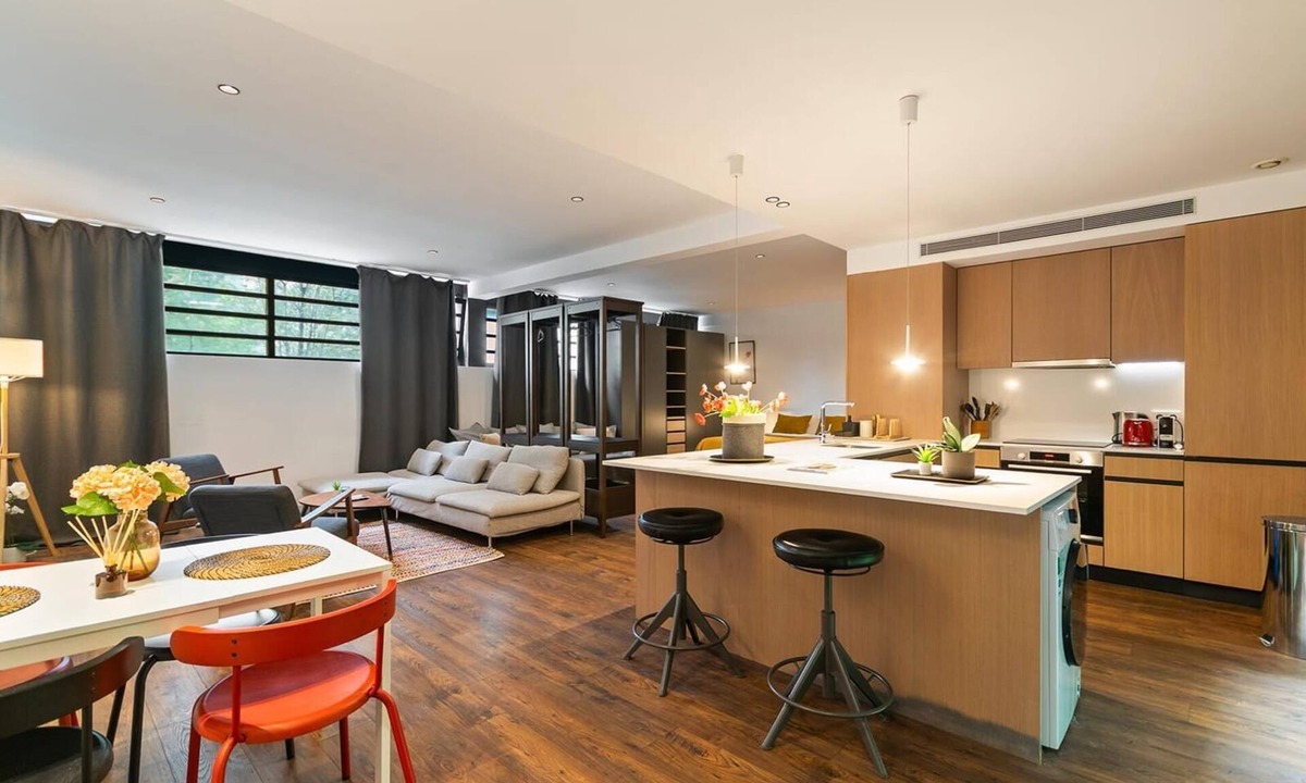 El Parc i la Llacuna del Poblenou Apartment | Sancho 1BR Apartment with AC in vibrant Barcelona