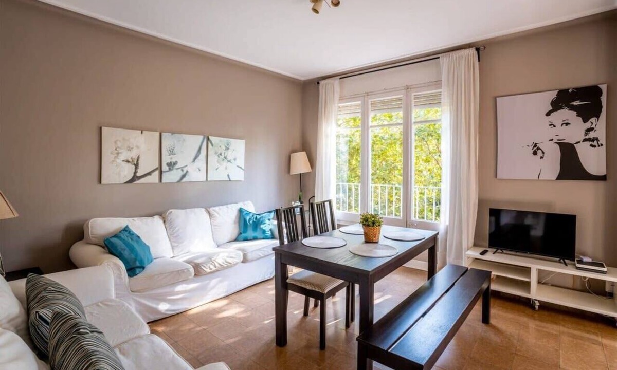Sants Apartment | Sants Estacio - Modern and comfy 4BD for 8 guests