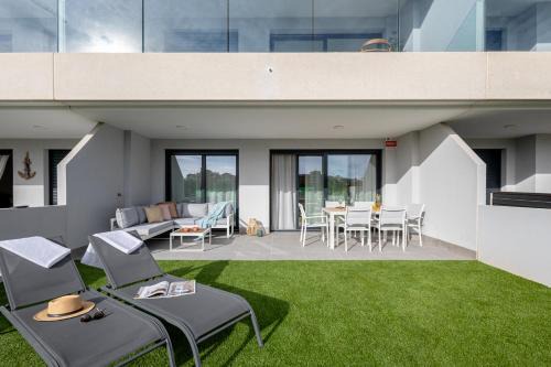 Punta Prima Apartment | Sea Side Punta Prima by Valonia Resort