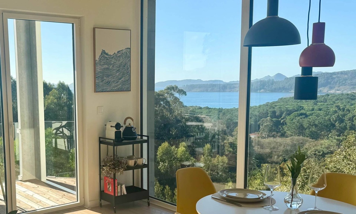 Cangas Apartment | Sea View Apartment with Pool on the Coast of Galicia