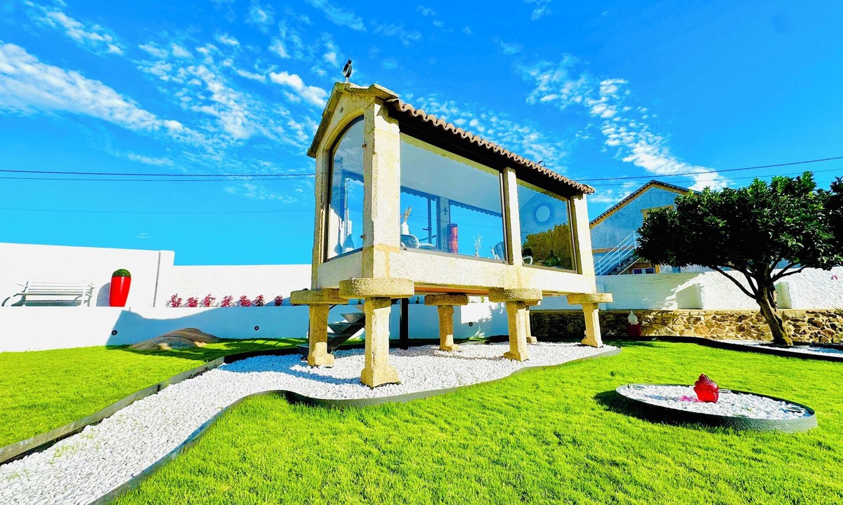 Vilanova Apartment | SEMILOFT KENZO - Madia Levas