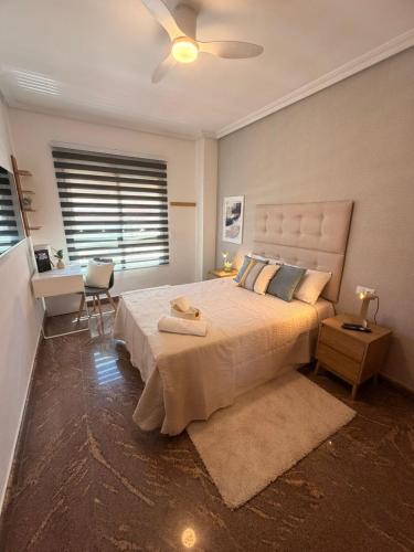 Benalua Apartment | Snug room near Alicante City Center