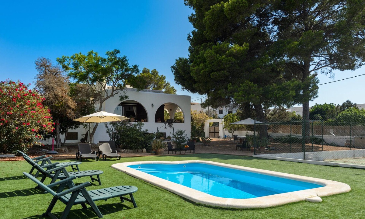 Port des Torrent House | Spacious Holiday Home “Ca Nostra Ibiza” with Pool, Garden and Terrace