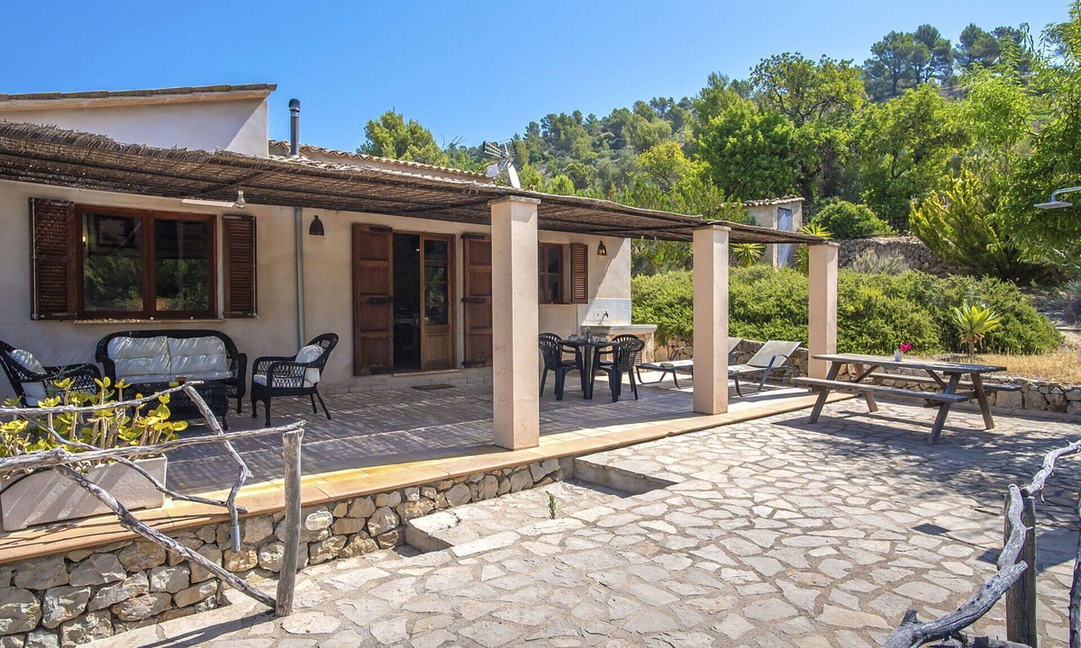 Mancor de la Vall House | Stunning private villa for 4 people with WIFI, TV, terrace and pets allowed