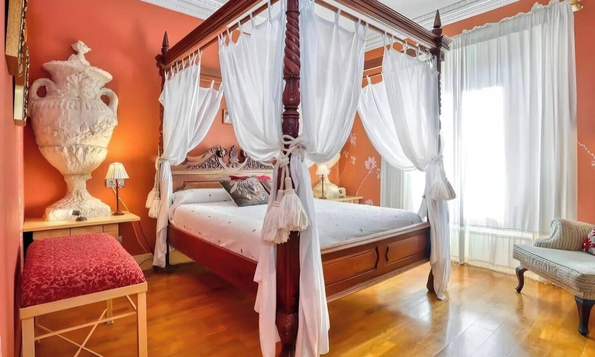 Ocenilla Apartment | Suite 8: Mountain Views, Shared Terrace & Wi-Fi