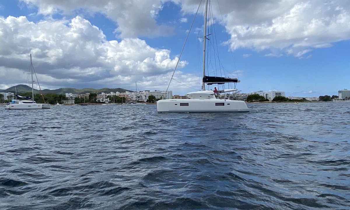 Sant Antoni de Portmany Boat Rental | Sun-Kissed Sailing Adventure in the Majestic Islas Baleares