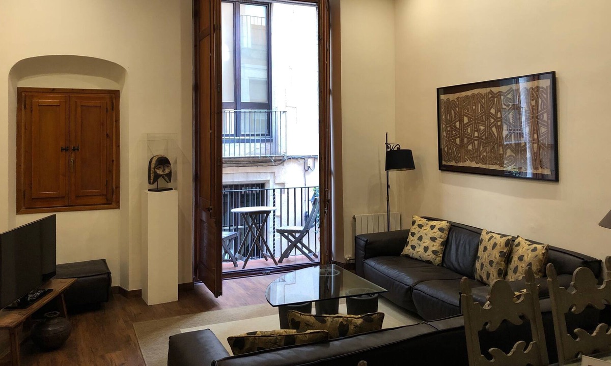 Gothic Quarter Apartment | ★ Superb 3BR Apartment in the Heart of Barcelona ★