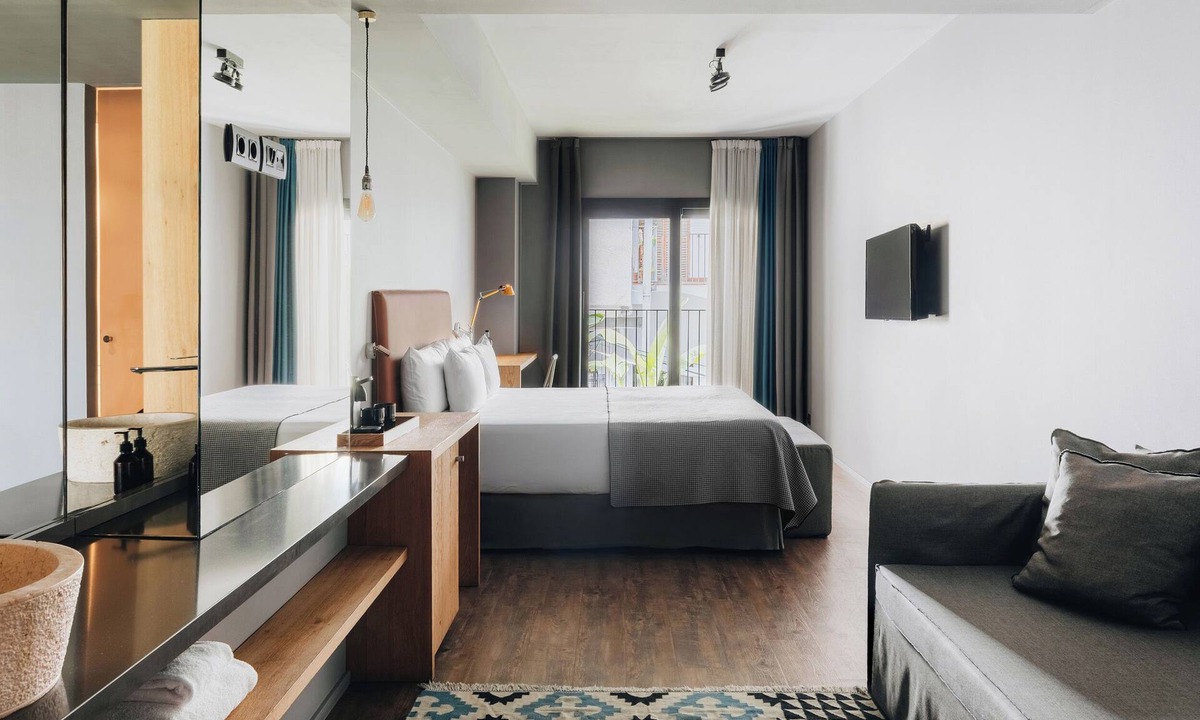 La Ribera Hotel | Uma House by Yurbban Trafalgar