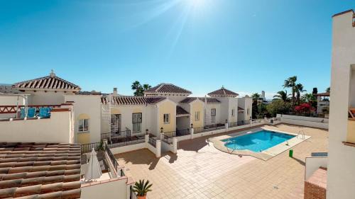 Chimenea Apartment | Urb Chimenea Apartment Nerja