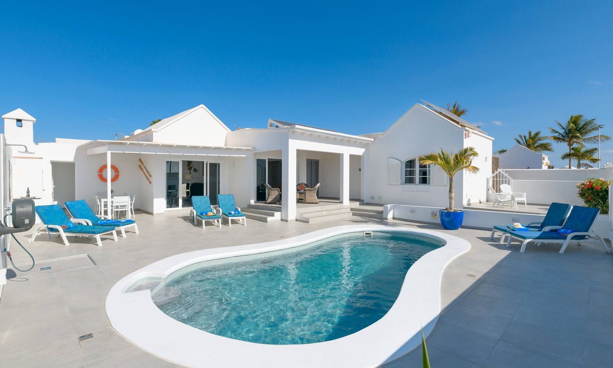 Puerto del Carmen Villa | Vacation home Villa de Carrida in Puerto del Carmen