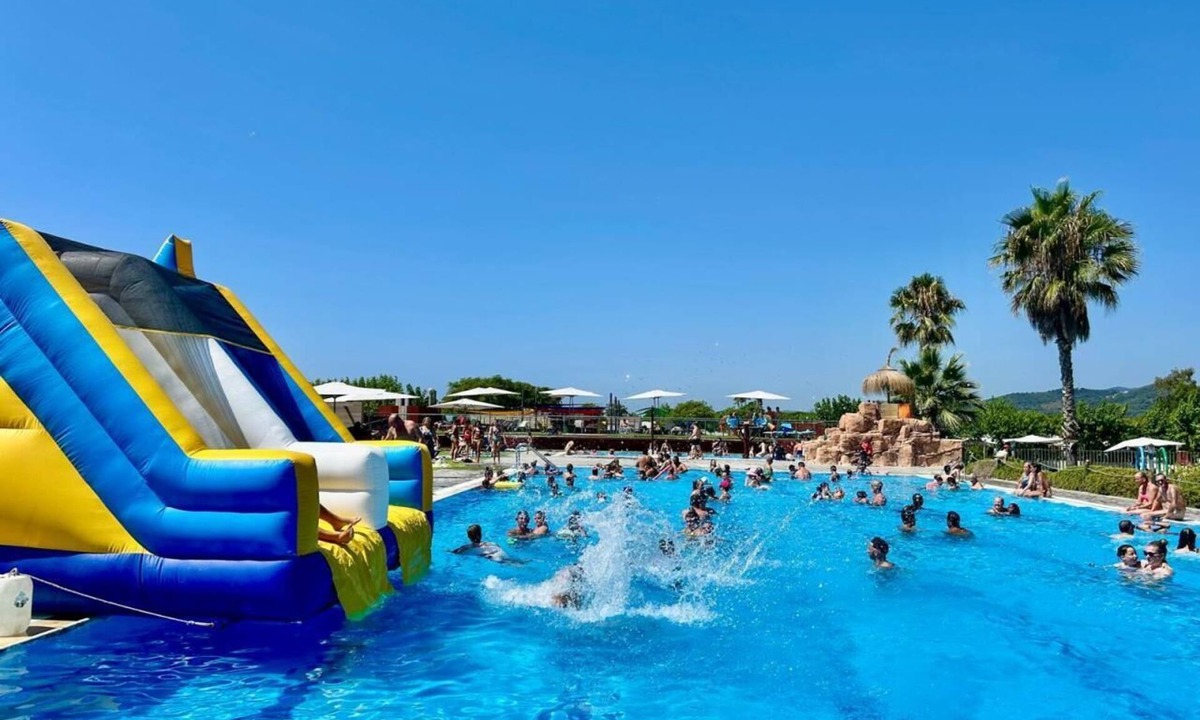 Malgrat de Mar House | Vacation village Els Pins Mobilehome Premium Nature for 6 people