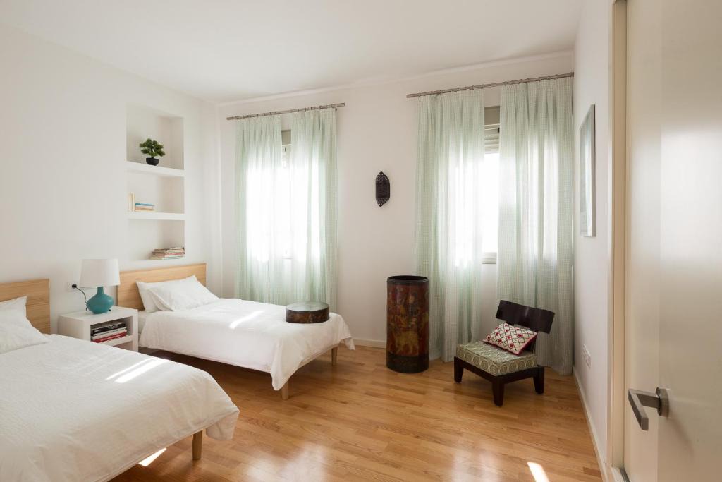 Encarnacion-Regina Apartment | Veoapartment Cervantes Terraza