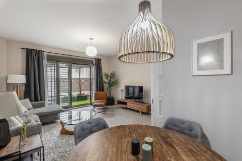 Pacifico Apartment | Victor Apartments Retiro Park