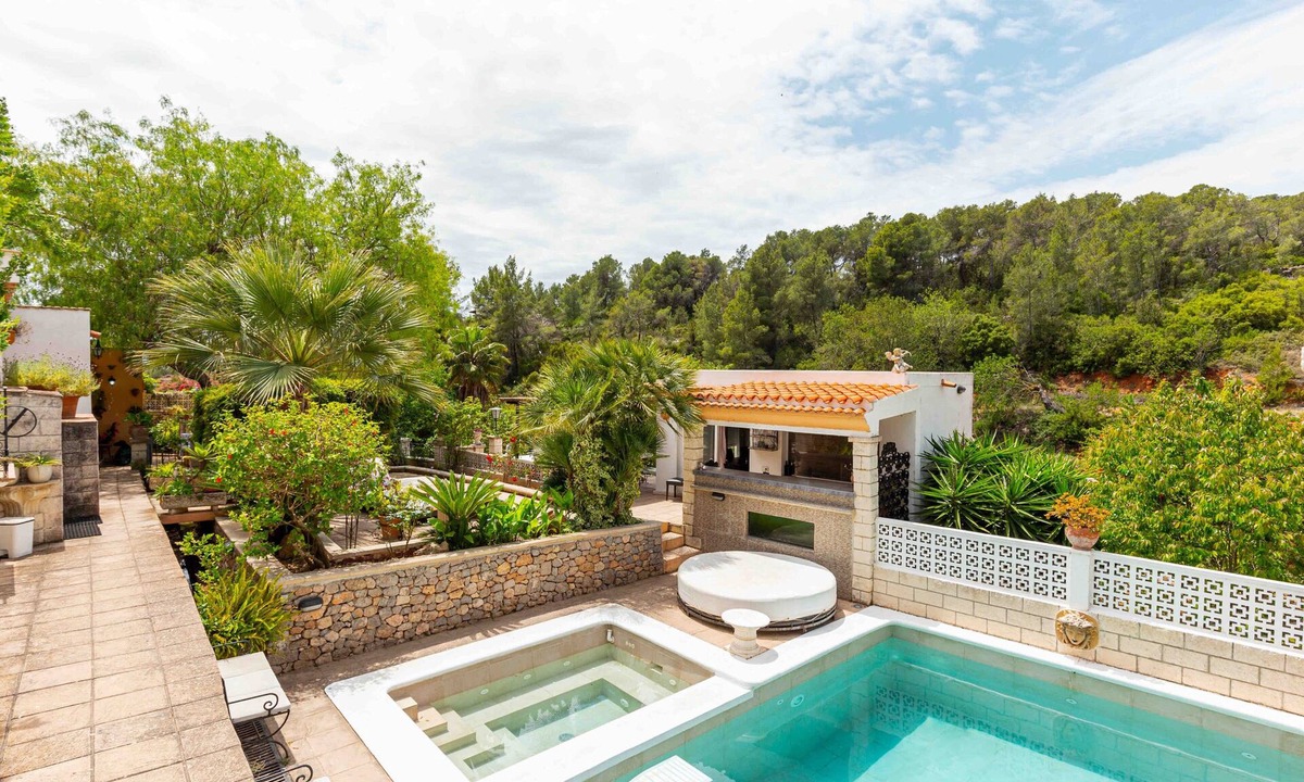 Sant Antoni de Portmany Villa | Villa Buscastell Ibiza, Es Broll Valley. Sleeps 8, 5 Bedrooms, Pool & Jacuzzi