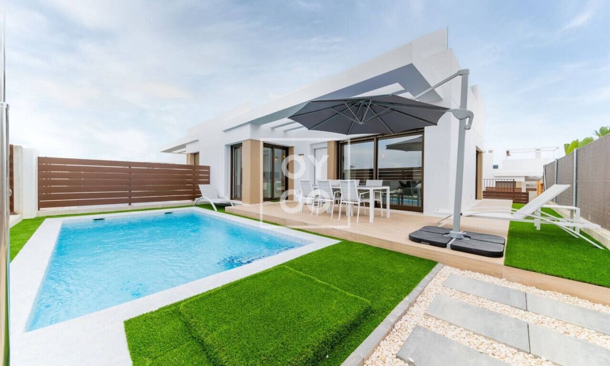 Lo Rufete Villa | Villa Bienvida, heated pool, superb interior and views - by OYOOSTAYS