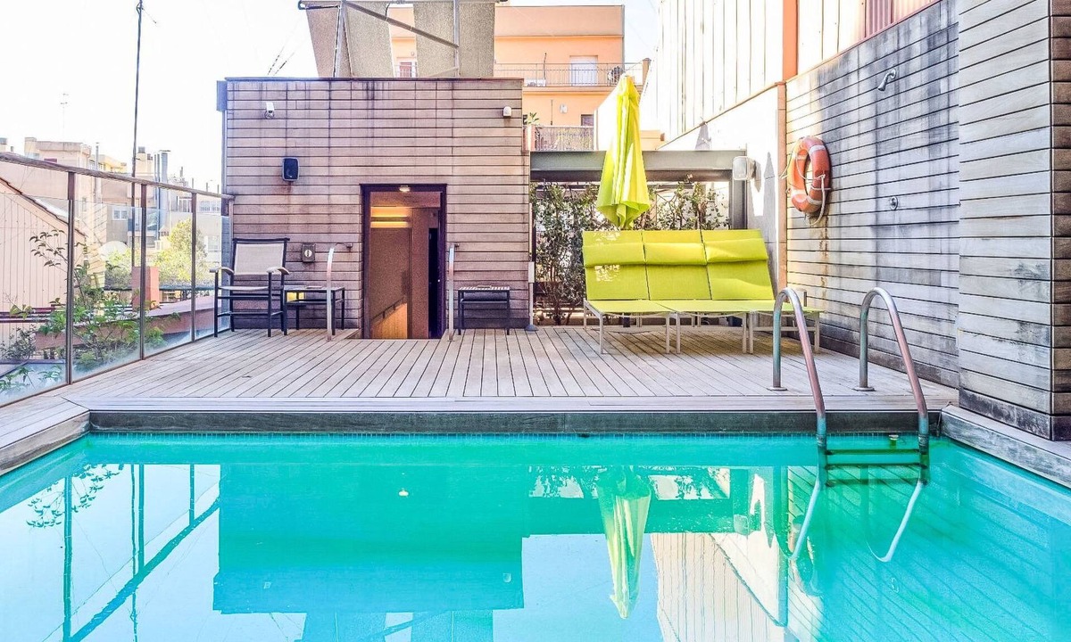 Sant Andreu de Palomar House | Villa con piscina privada, sauna y sala lounge en Barcelona by Interhome