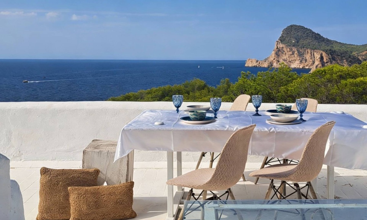 Cap Negret Villa | Villa in Cala Salada area with Amazing Sunset View