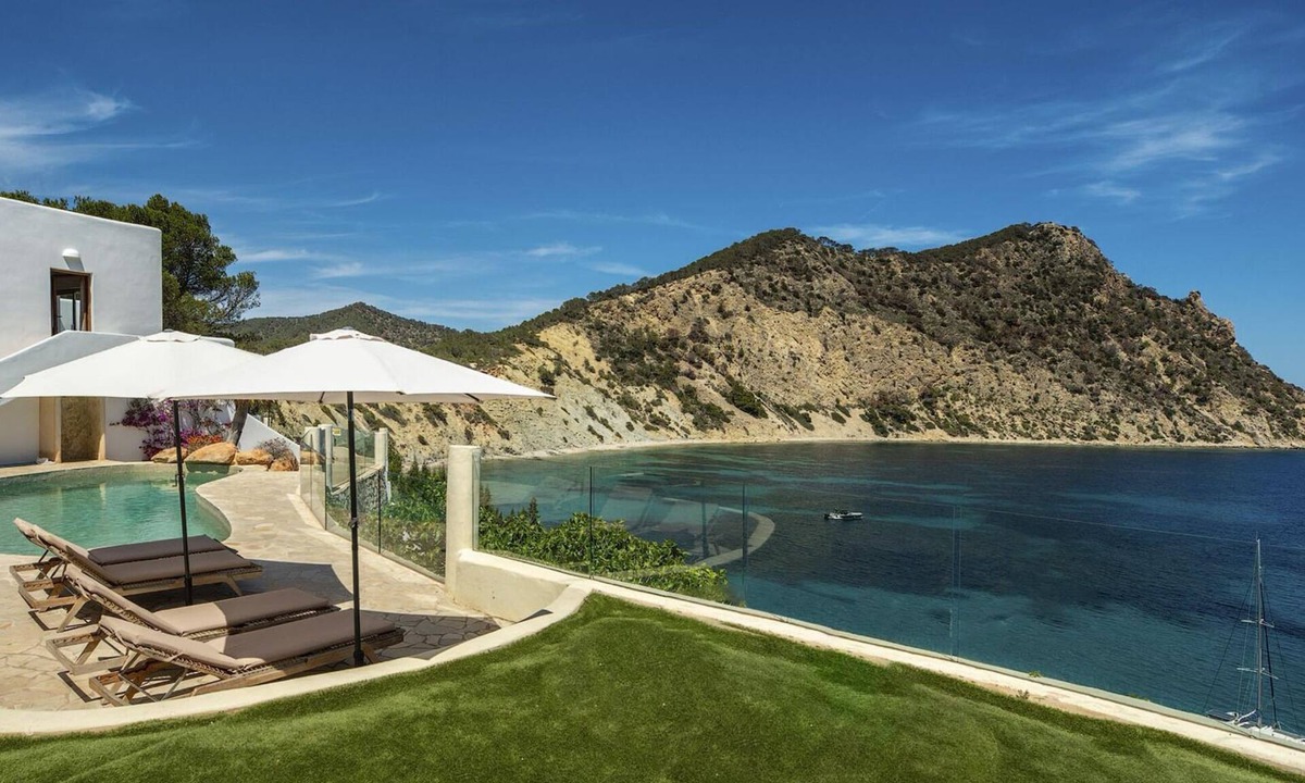 Santa Eulalia del Rio Villa | Villa Lunablanca, panoramic sea view of Ibiza