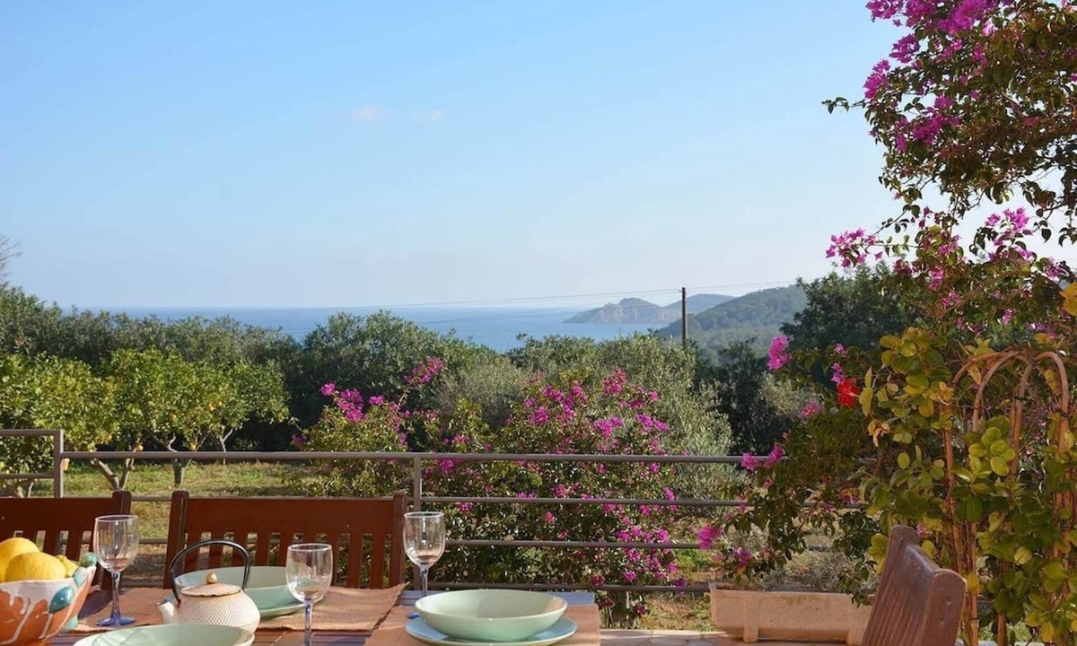 Santa Eulalia del Rio House | Villa Miquela Charming house with ocean view