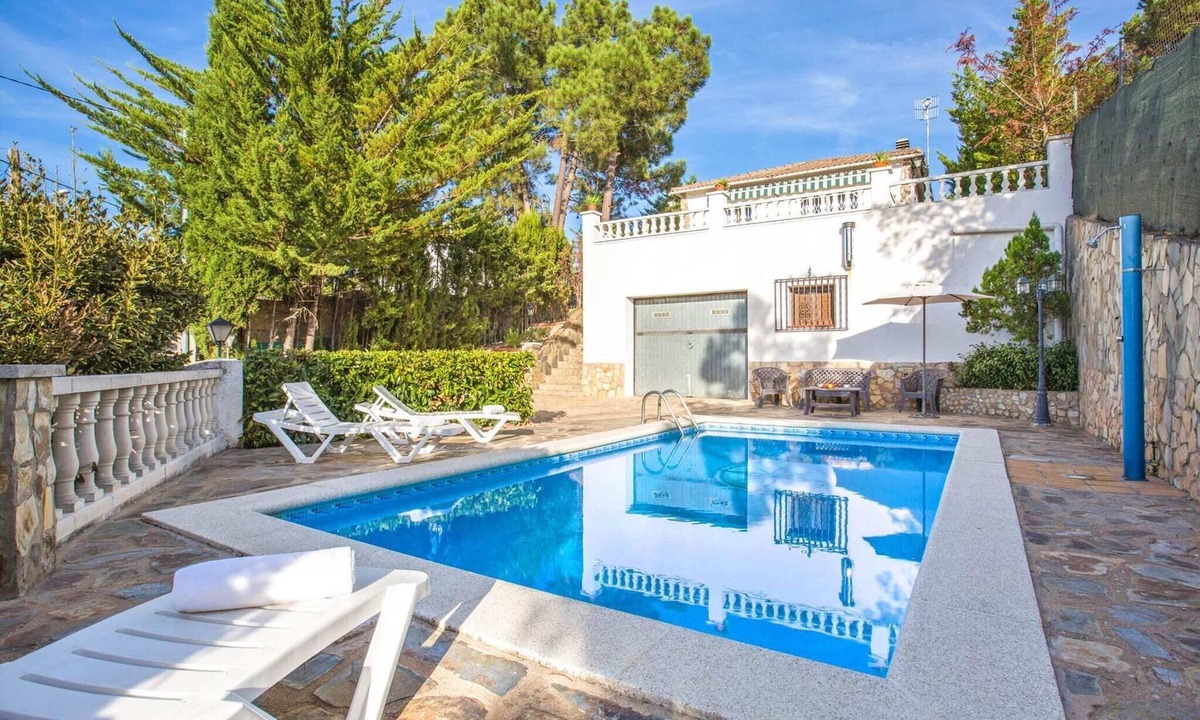 Vidreres Villa | Villa near beach in Lloret de Mar
