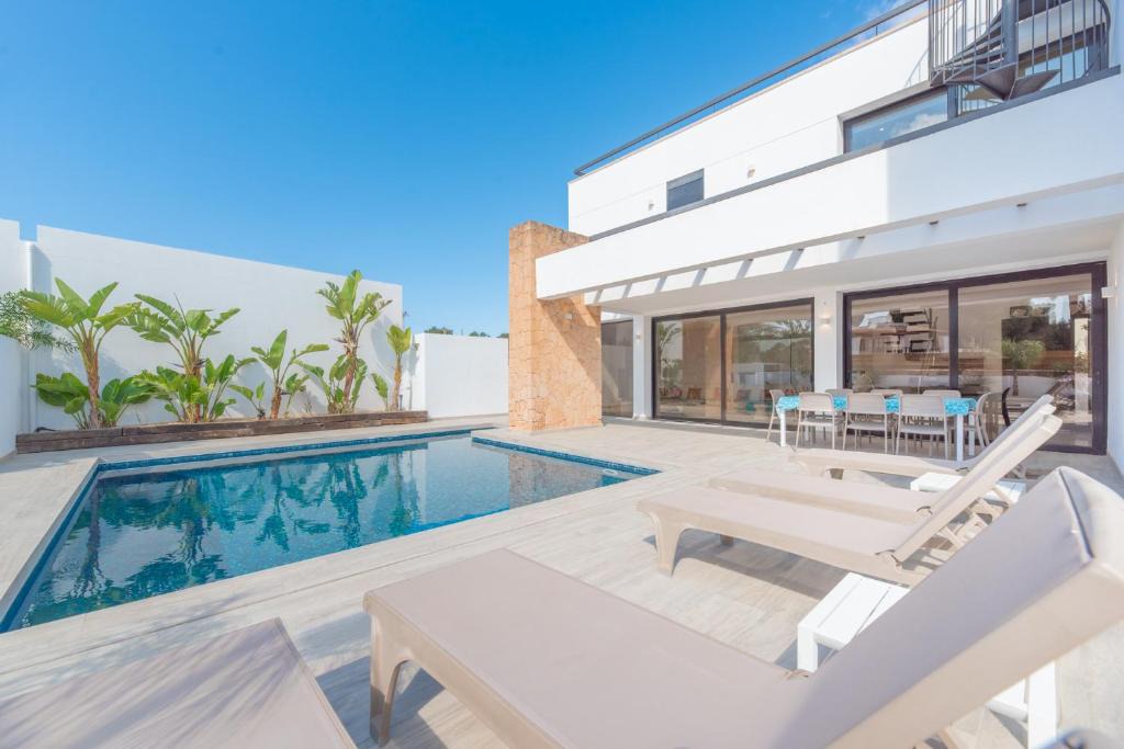 San Antonio Bay Villa | Villa Sa Marinada | 100m de Mar