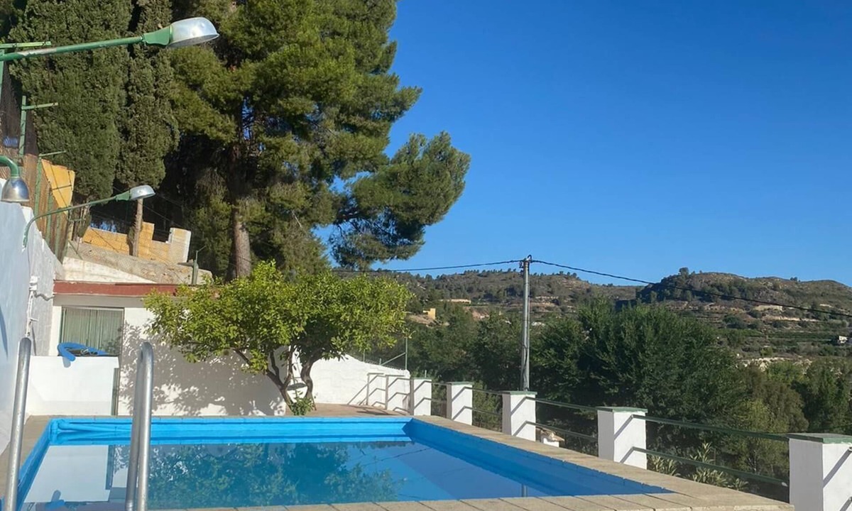 Calles Villa | Vista Montaña - A Peaceful Villa Retreat