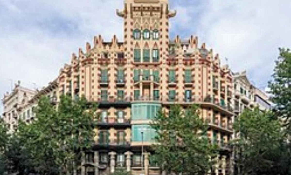 Dreta de l'Eixample Apartment | Your Stylish Barcelona Escape Near Passeig de Gracia