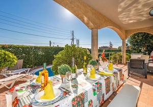 8 bedroom accommodation in Tordera