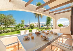 Apartment Carabela Front Beach & Pool by Interhome